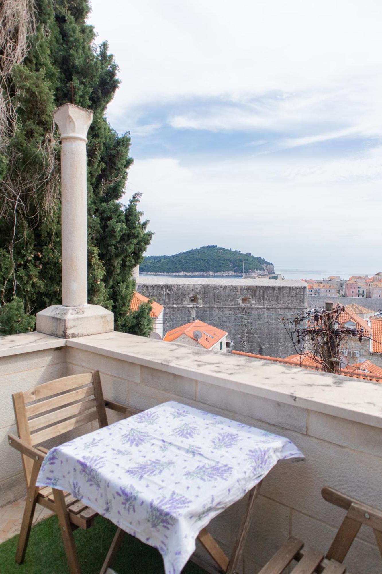 Love Dubrovnik Hostel Buitenkant foto