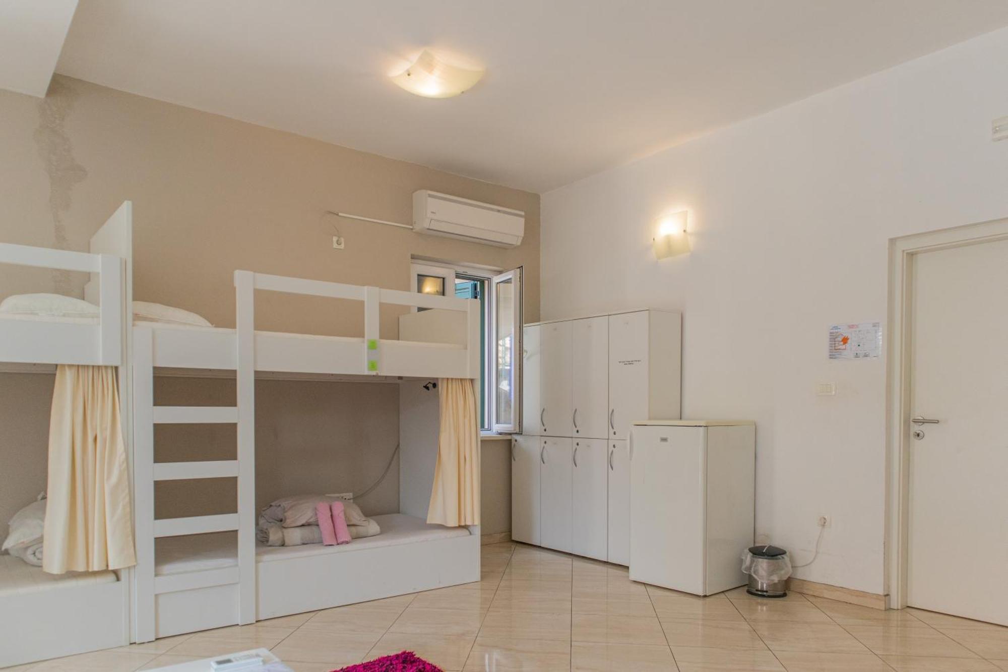 Love Dubrovnik Hostel Buitenkant foto
